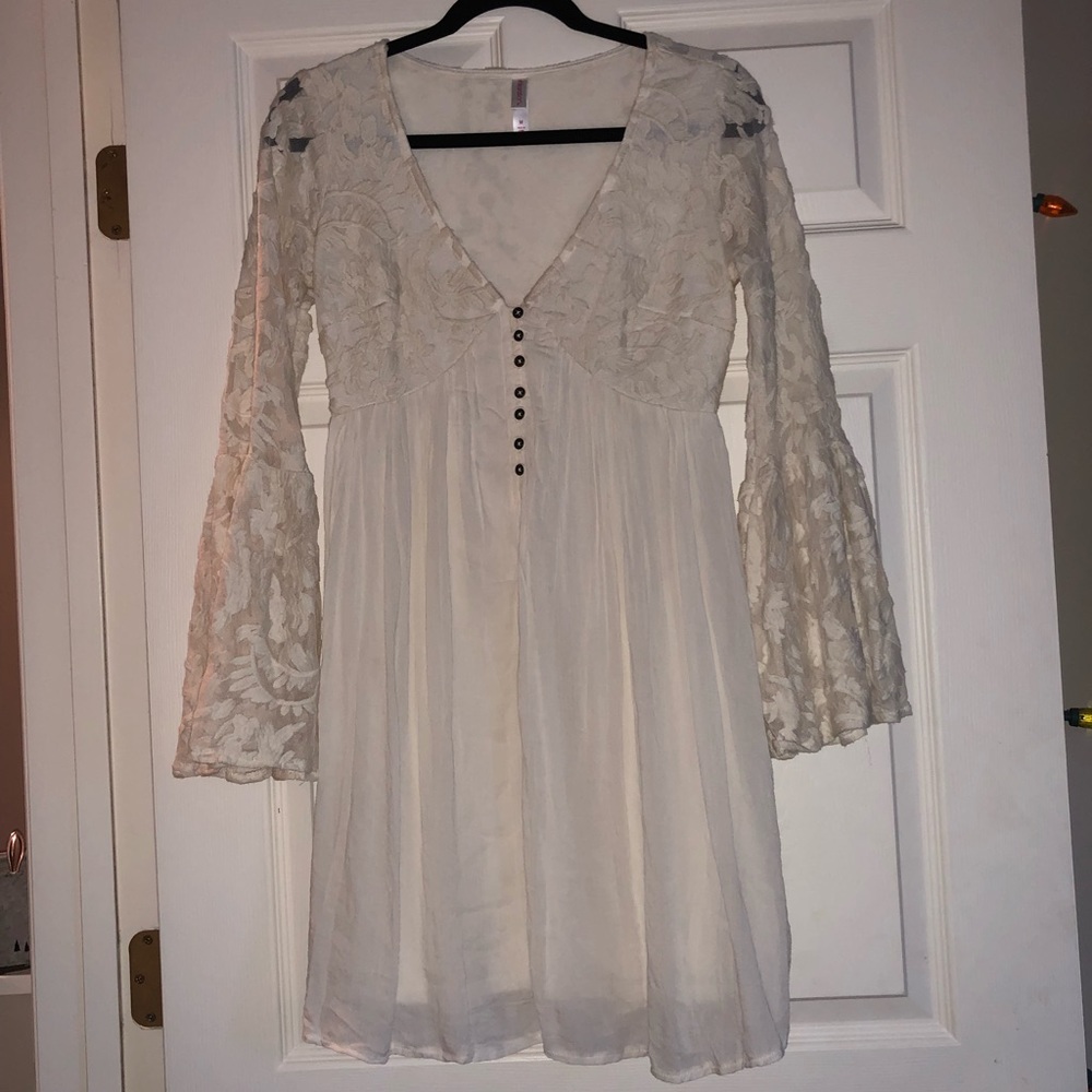 white lace dress